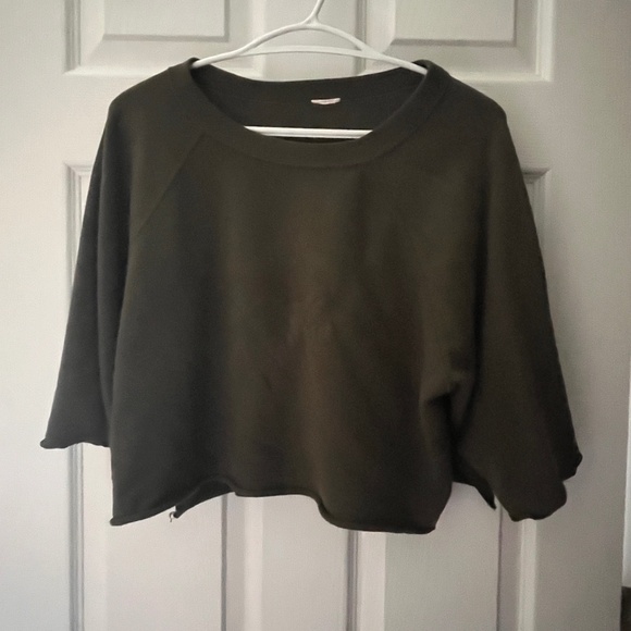 Off the shoulder crop top - Picture 1 of 1